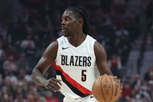 斯普利特：霍勒迪的经验&对节奏的掌控 是球队能与强队抗衡的关键